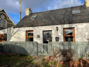 Traditional Stone cottage in heart of the village